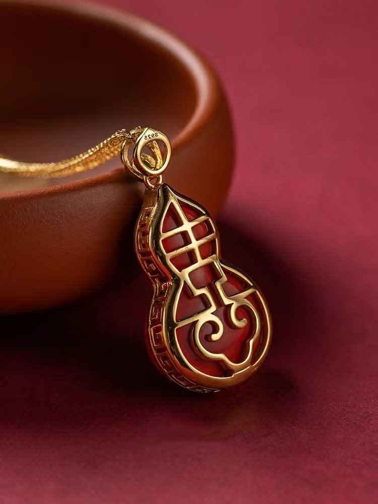 Cinnabar Gold-Plated Hulu Pendant – Fortune & Spiritual Safeguard